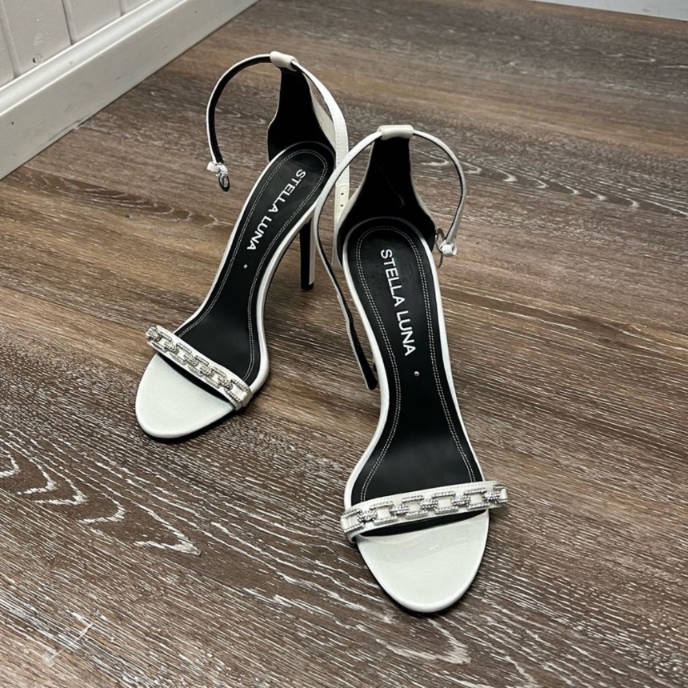 Stella Luna Stiletto Heels Satin Embellished Jeweled Link Chain